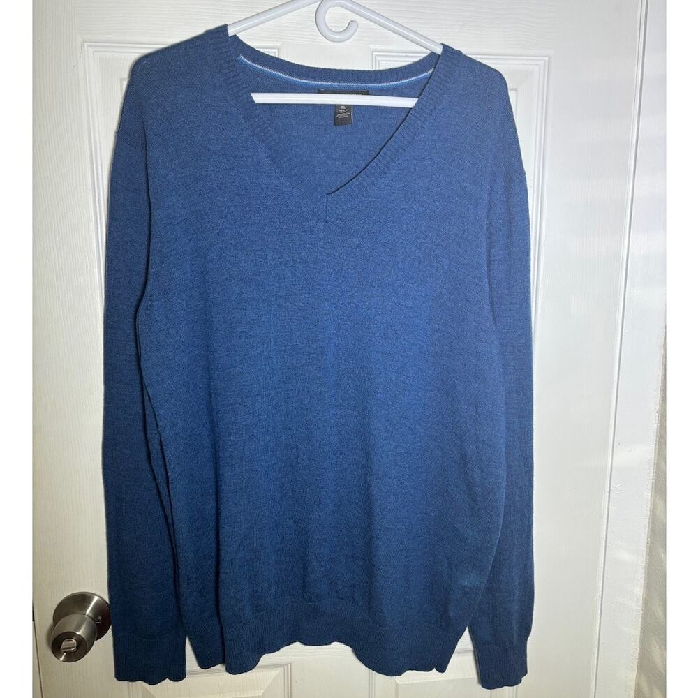 Banana Republic Blue extra fine merino wool sweater XL RN54023